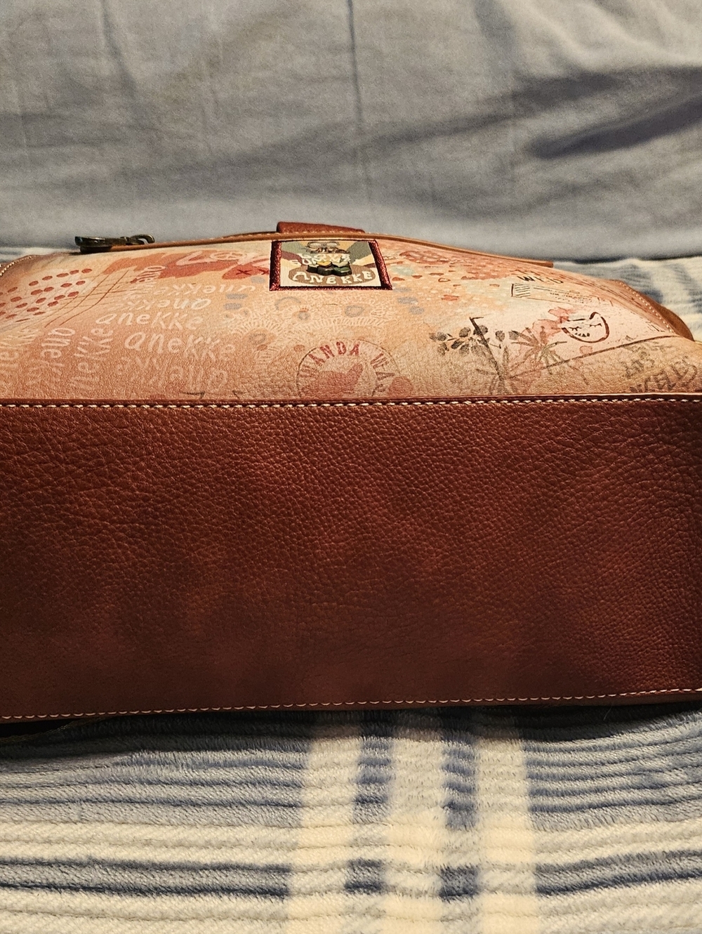 Anekke Menire Peace Round Handle Bag - Picture 5 of 9